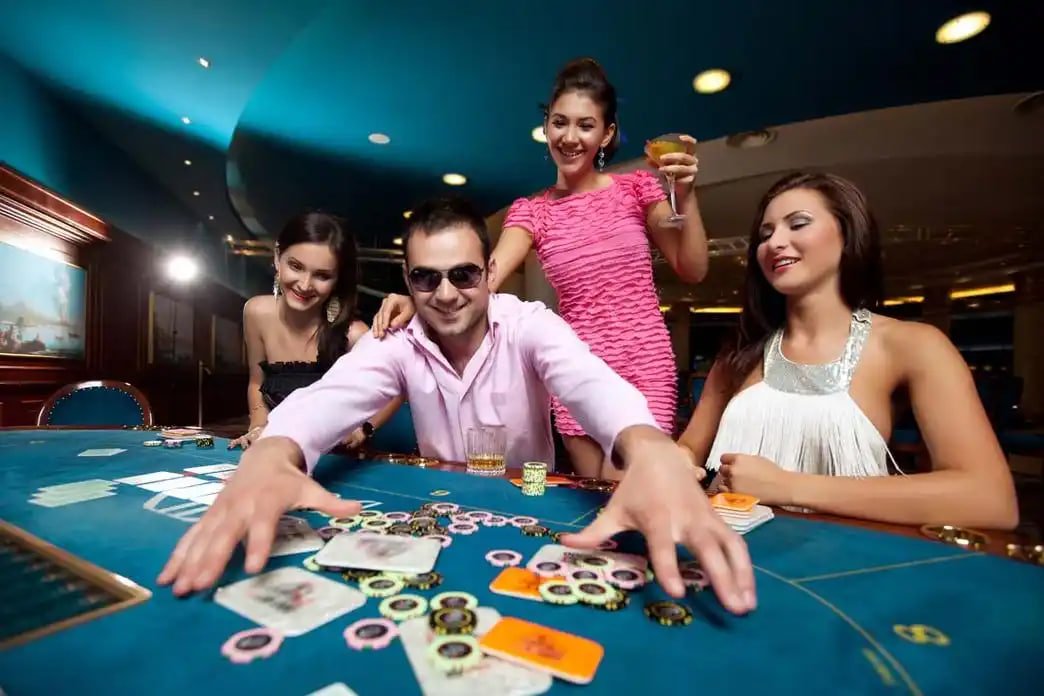 Perbandingan keuntungan setiap level VIP CK788 dari Bronze hingga Diamond